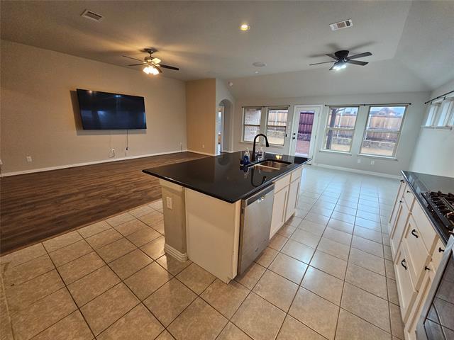 Foto del edificio - 6005 Fremont Dr