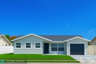 Building Photo - 22609 SW 65th Ave