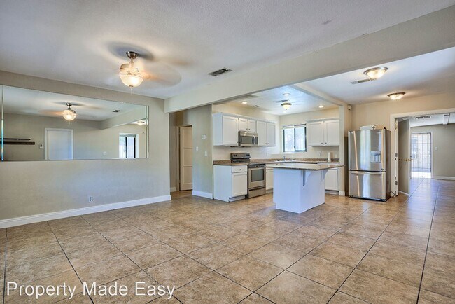 Building Photo - 4 br, 3 bath House - 1600 E Ogden Ave