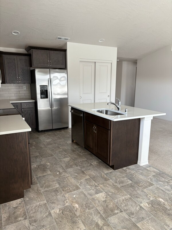 Foto del edificio - 4237 W Wood Ct
