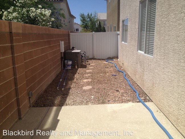 Building Photo - 4 br, 2.5 bath House - 4502 Dagnar Court