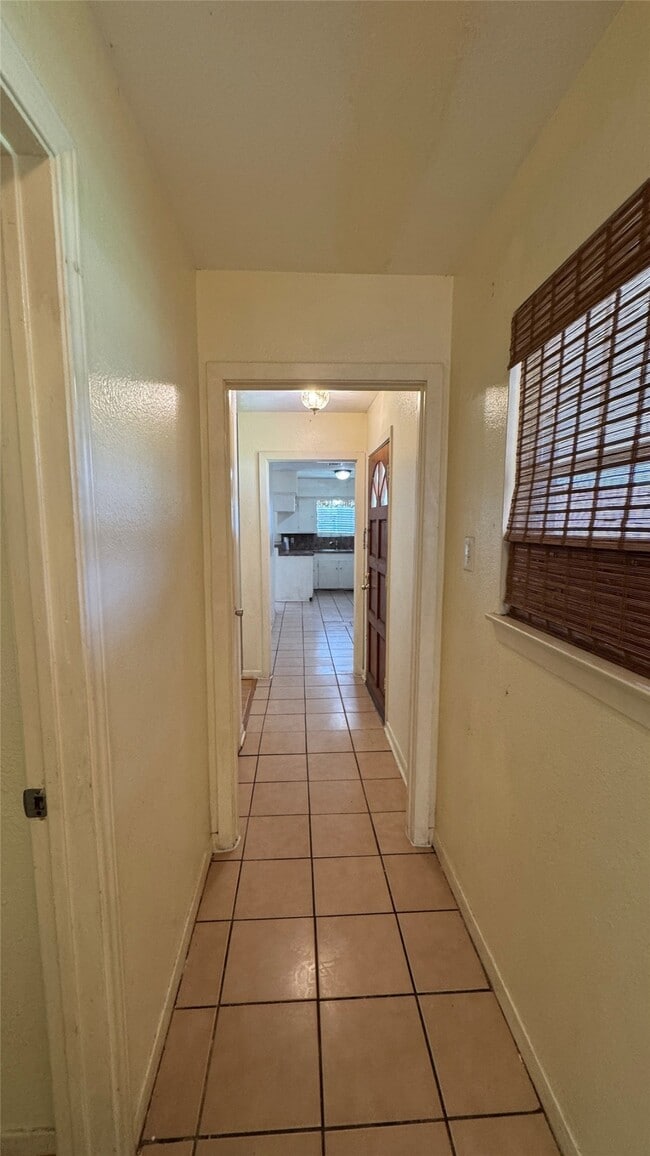 Building Photo - 2514 Rodney St