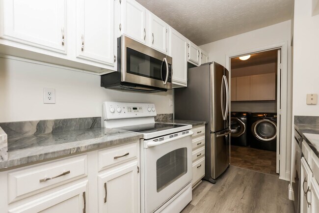 Foto del edificio - 8839 Eagleview Dr