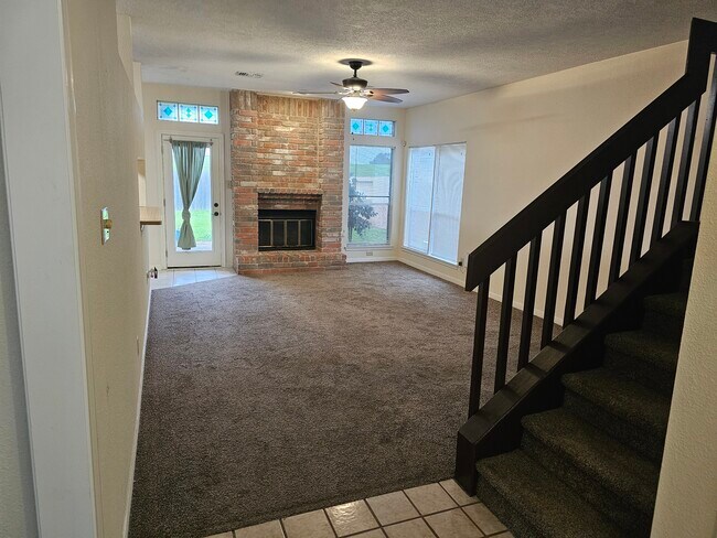 Foto del edificio - 2522 Lakefield Way