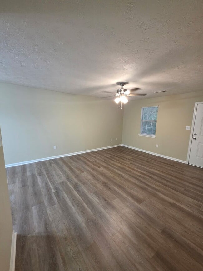 Foto del edificio - 220 Big Oak Cir