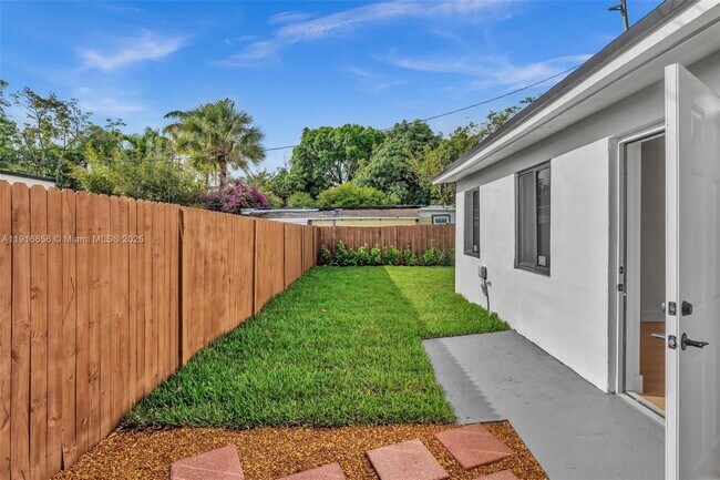 Foto del edificio - 1123 NE 1st Ave.