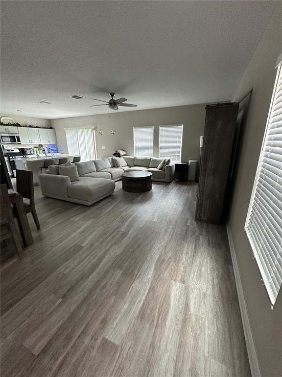 Foto del edificio - 12973 Oak Hill Way