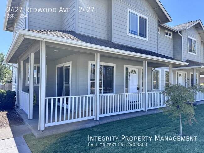 Building Photo - 2427 Redwood Ave