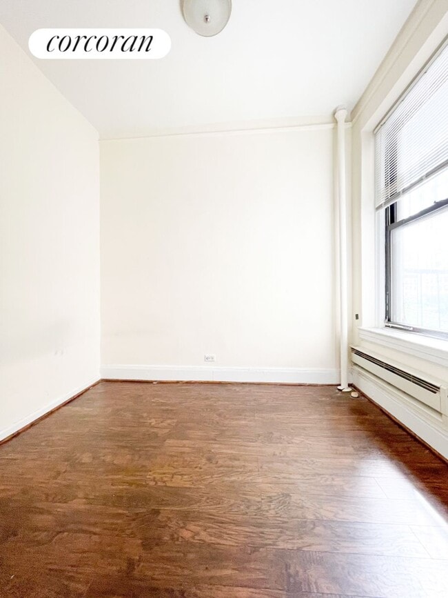 Building Photo - 478 3rd Ave