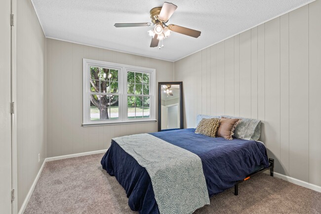 Bedroom 2 - 7201 Raytown Rd