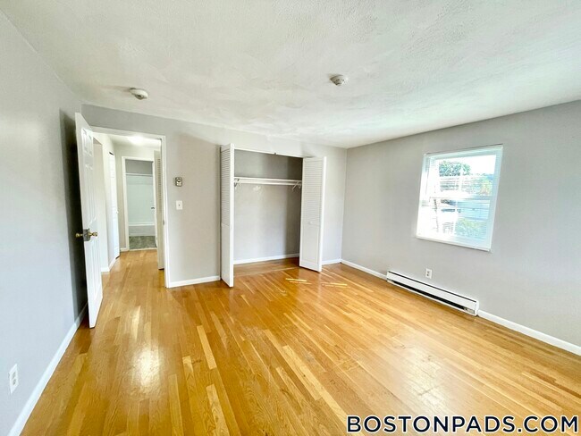 Building Photo - 55 Elmwood Park