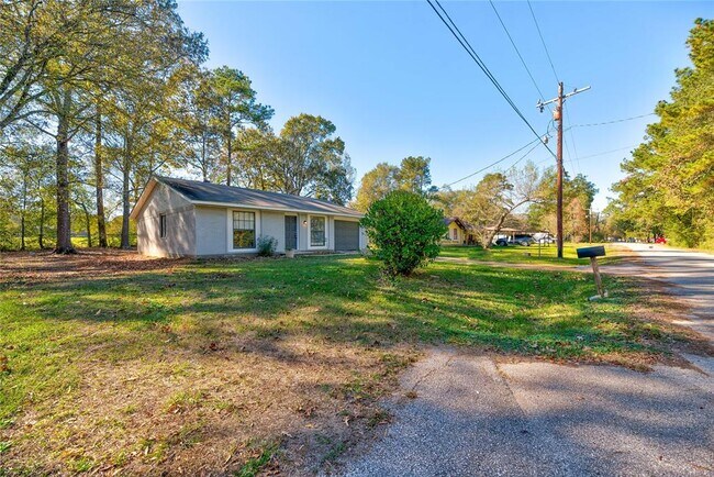 Building Photo - 160 Beeson Ave