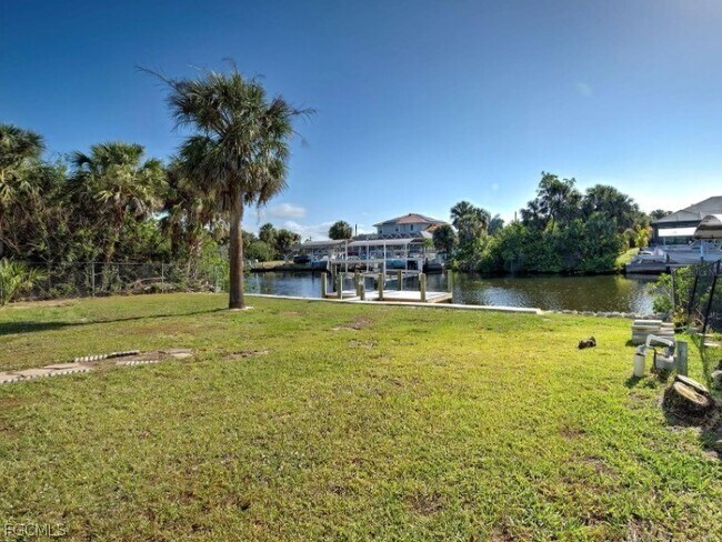 Foto del edificio - 4342 Ewing Cir