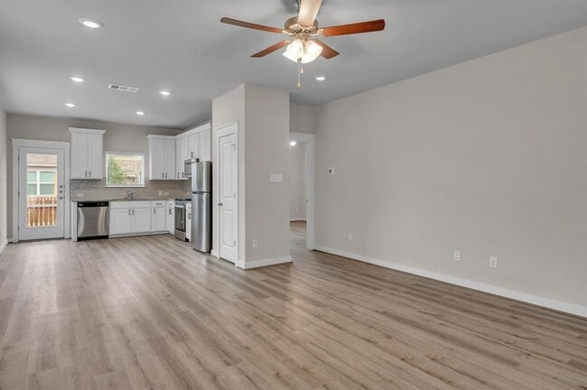 Building Photo - 17203 Mayfly Dr