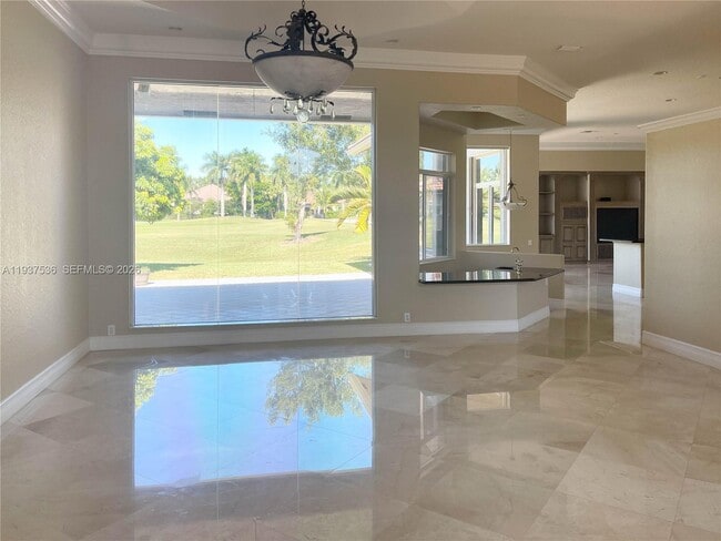 Foto del edificio - 2579 Mayfair Ln