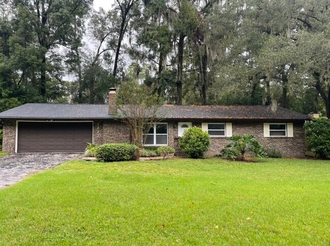 Building Photo - 1727 NE 4th St