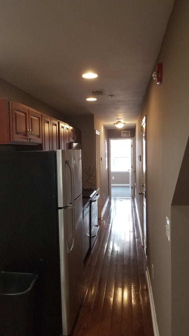 Building Photo - 1949 N Gratz St