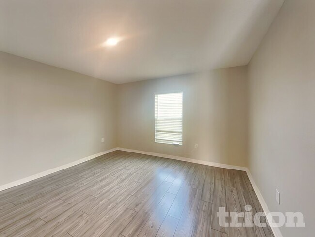 Foto del edificio - 6150 Dolostone Dr