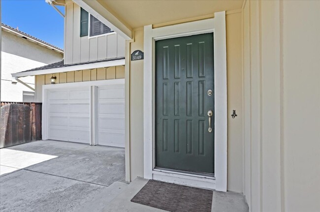 Building Photo - 3149 Perivale Ct