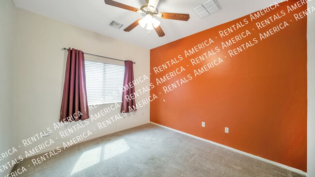 Building Photo - 8845 N Misty Brook Dr