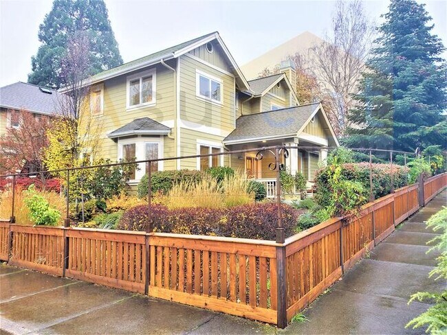 Foto del edificio - Wonderful Ashland Home Available Now!