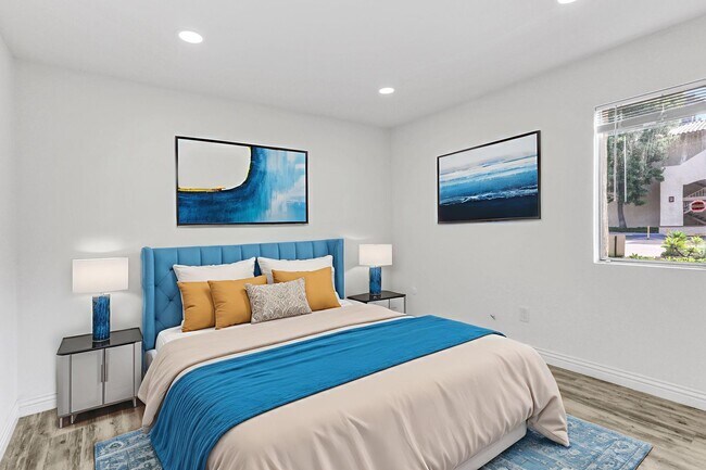 Foto del edificio - $500 MOVE IN SPECIAL! 2 BD, 2 BA Condo at Mission Plaza! 1000 Sq Ft w/ Great Amenities!