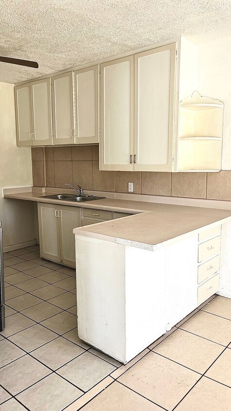 Foto principal - 2804 Van Buren Ave