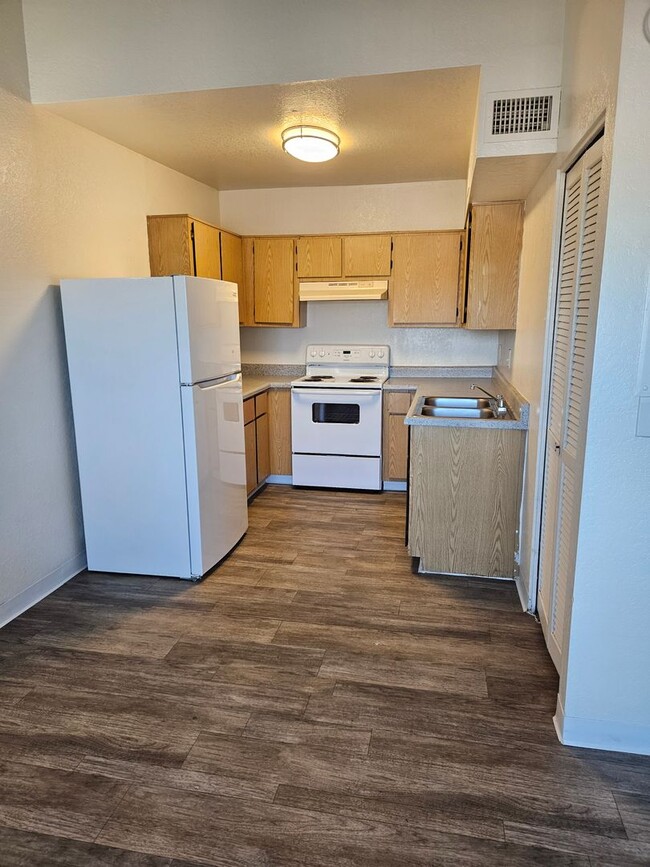 Interior Photo - Metro Tucson * Newly Remodeled Units*