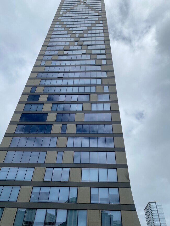 Foto del edificio - 1009 Kapiolani Blvd