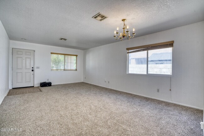 Foto del edificio - 45444 Spahn Ln