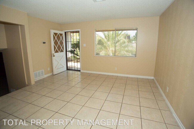 Foto del edificio - 3 br, 2 bath House - 5316 Champions Ave