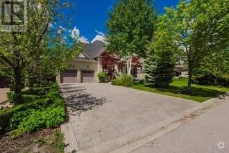 Building Photo - 56 Park Ridge Dr