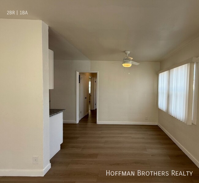 Building Photo - 7337 Woodman Ave
