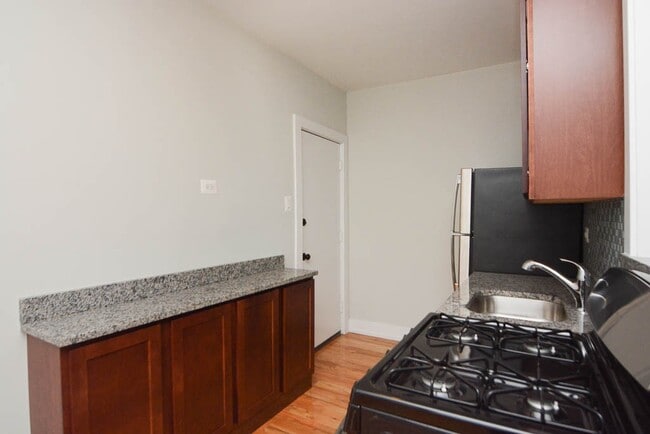 Building Photo - 2847 N Orchard St