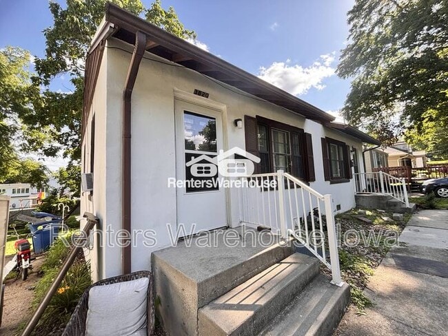 Building Photo - 3820 Lincoln Pl Dr