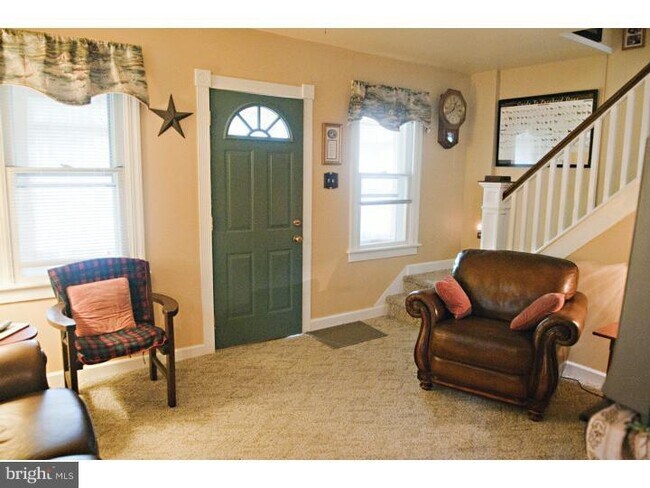 Living Room - 120 W Franklin St