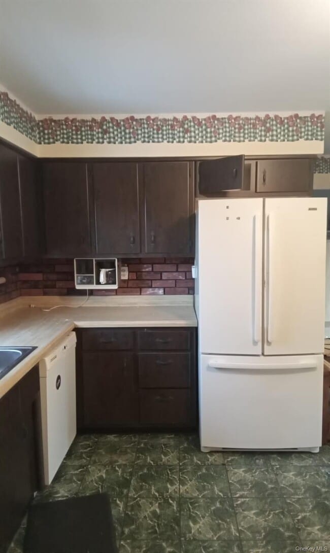 Building Photo - 88 Barnes Rd