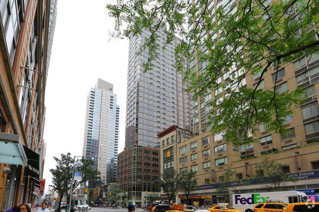 Building Photo - Chelsea Tower