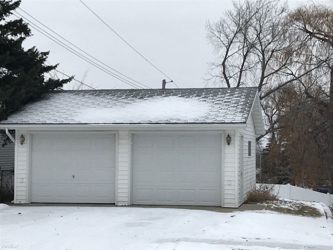 2 br, 1 bath - 1605 1/2 Harmon Ave - 2 br, 1 bath  - 1605 1/2 Harmon Ave