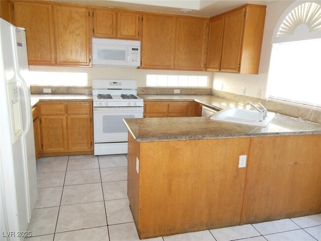 Building Photo - 8304 Emerald Isle Ave