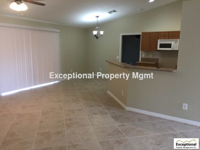 Building Photo - 3/2/2-Available Now.