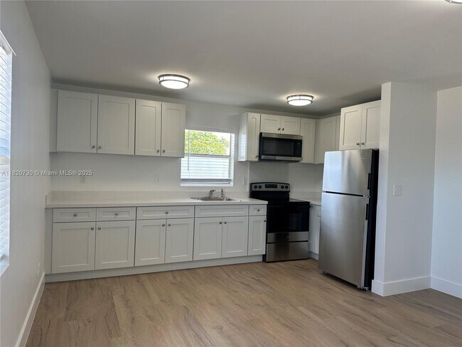Foto del edificio - 5841 SW 36th Ct