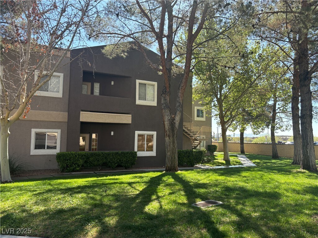 Primary Photo - 5250 S Rainbow Blvd