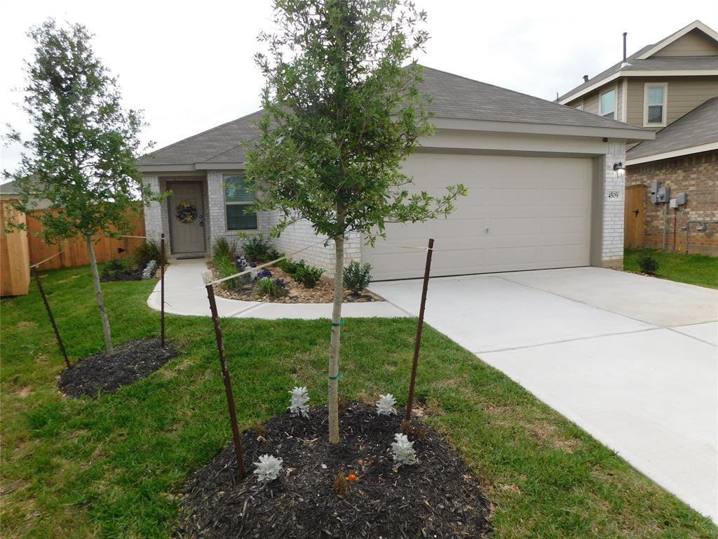Foto principal - 4509 Auburn Crest Dr