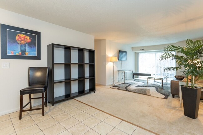 Building Photo - Lakeview Apartments