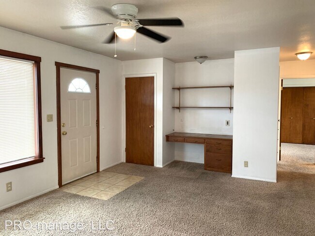Building Photo - 719 Cambridge Dr