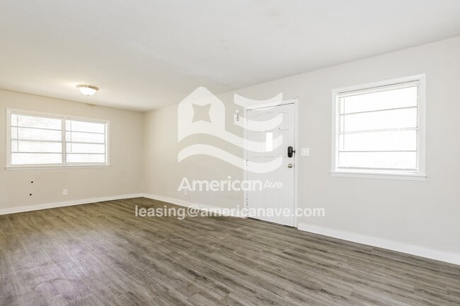 Foto del edificio - 435 McDowell Park Cir