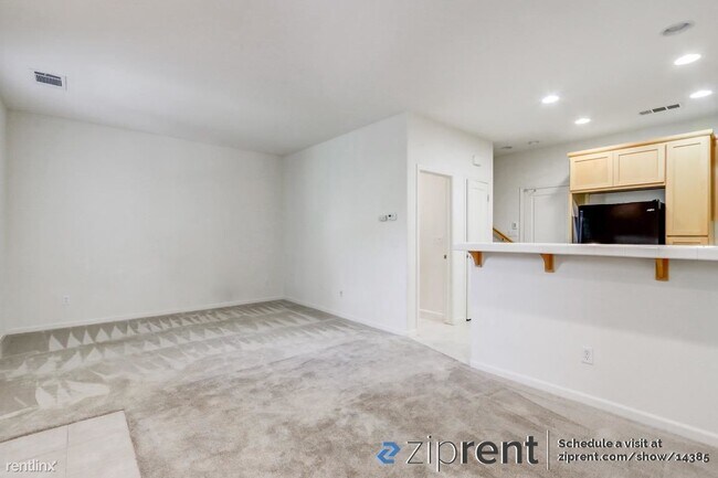 Foto del edificio - 3 br, 2.5 bath Townhome - 107 San Juan Bat...