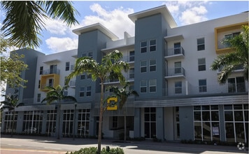 Building Photo - Caspian Delray