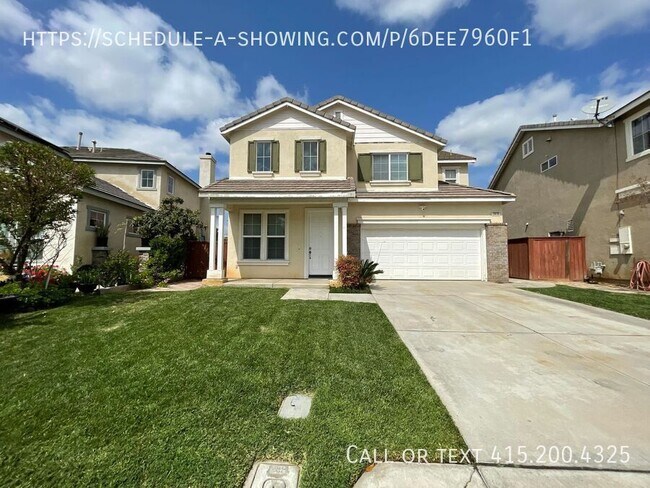 Building Photo - Stunning 5-Bedroom Home in Villages of Ava...